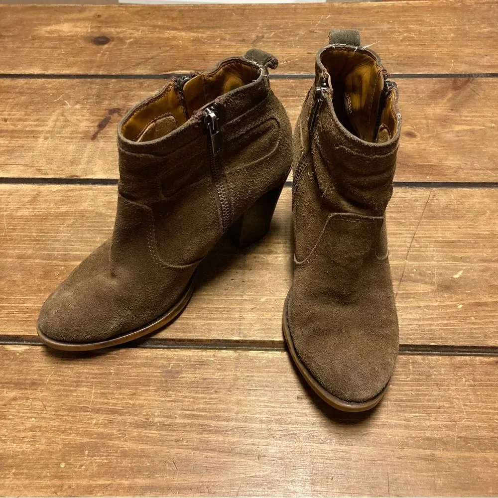 Lucky Brand Everalda Brown Suede Leather Boots Size 7 Ankle Booties High Heel